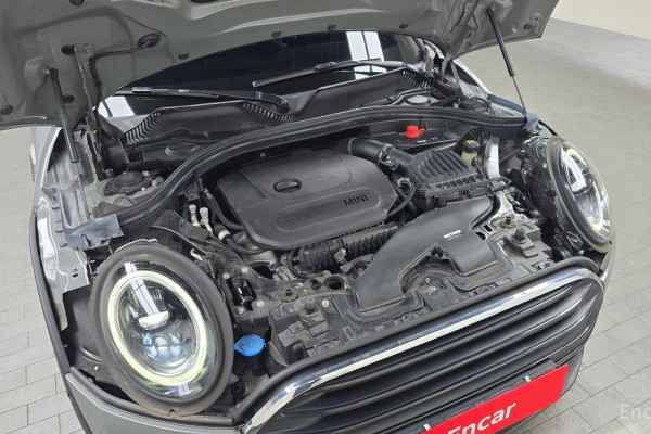 2022 Mini Clubman с пробегом 27 724 км