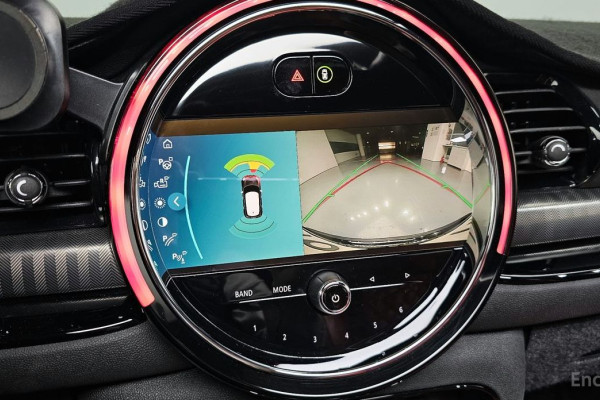 2022 Mini Clubman с пробегом 37 670 км