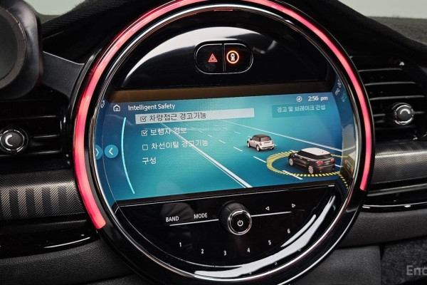 2022 Mini Clubman с пробегом 37 670 км