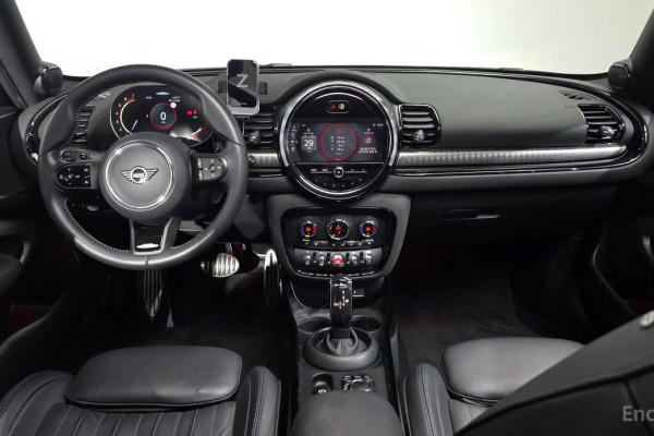 2023 Mini Clubman с пробегом 28 263 км