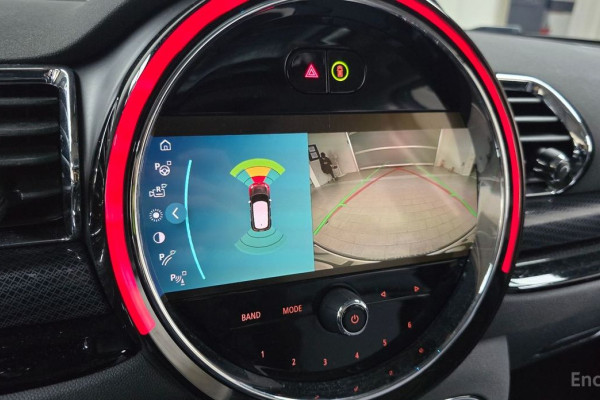 2022 Mini Clubman с пробегом 27 724 км