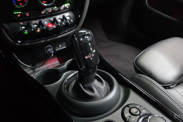 2023 Mini Clubman с пробегом 28 263 км