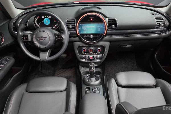 2023 Mini Clubman с пробегом 14 132 км