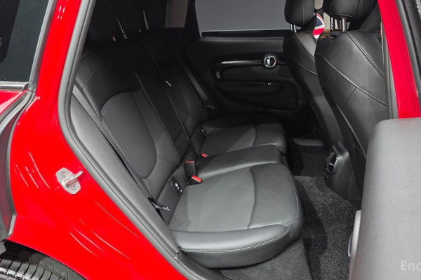 2023 Mini Clubman с пробегом 14 132 км