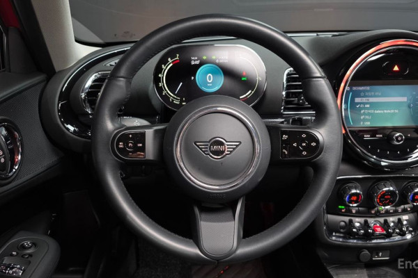 2023 Mini Clubman с пробегом 14 132 км