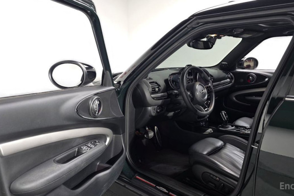 2023 Mini Clubman с пробегом 28 263 км