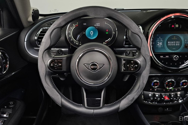 2022 Mini Clubman с пробегом 31 012 км