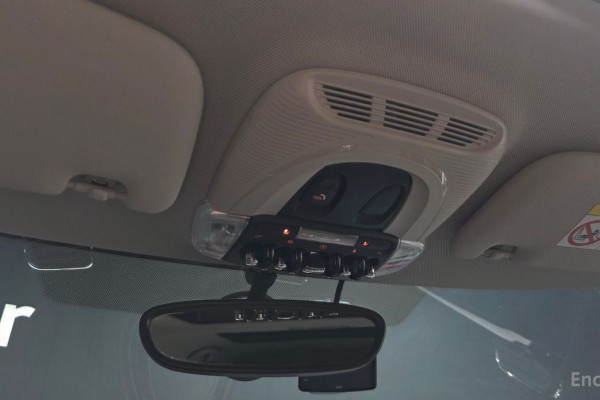 2023 Mini Clubman с пробегом 14 132 км