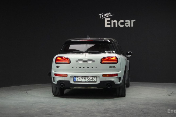 2022 Mini Clubman с пробегом 24 073 км