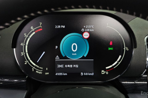 2022 Mini Clubman с пробегом 41 035 км