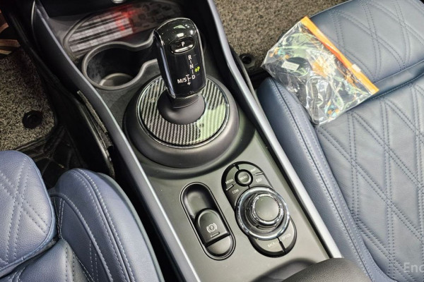 2022 Mini Clubman с пробегом 41 035 км