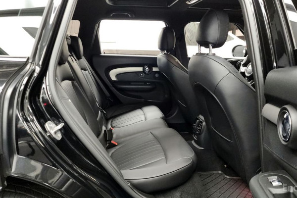 2023 Mini Clubman с пробегом 65 498 км