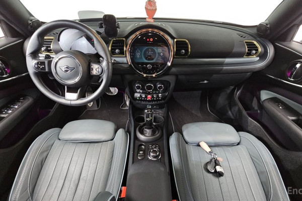 2022 Mini Clubman с пробегом 44 169 км