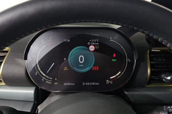 2022 Mini Clubman с пробегом 44 169 км