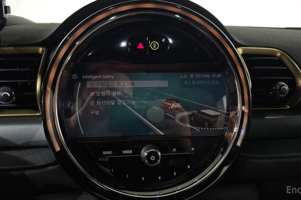 2022 Mini Clubman с пробегом 44 169 км