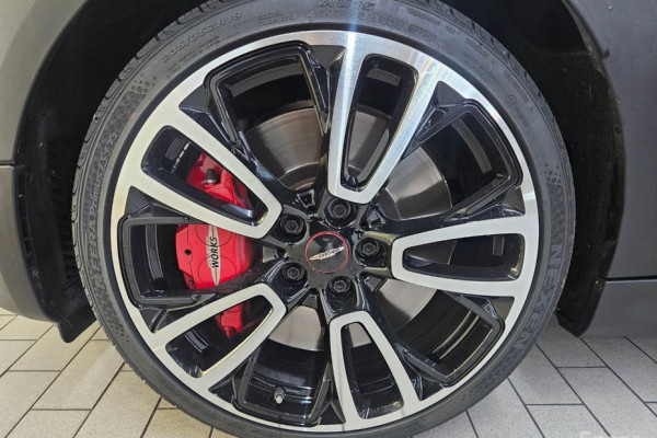 2023 Mini Clubman с пробегом 54 433 км