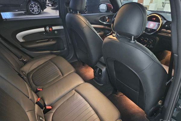 2023 Mini Clubman с пробегом 54 433 км