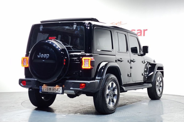2022 Jeep Wrangler с пробегом 27 369 км