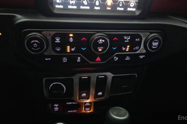 2023 Jeep Wrangler с пробегом 6 356 км