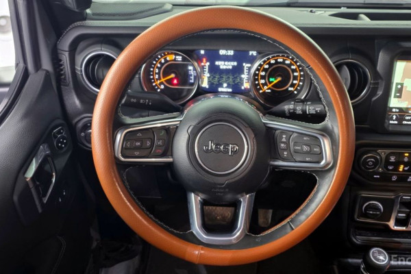 2023 Jeep Wrangler с пробегом 57 882 км