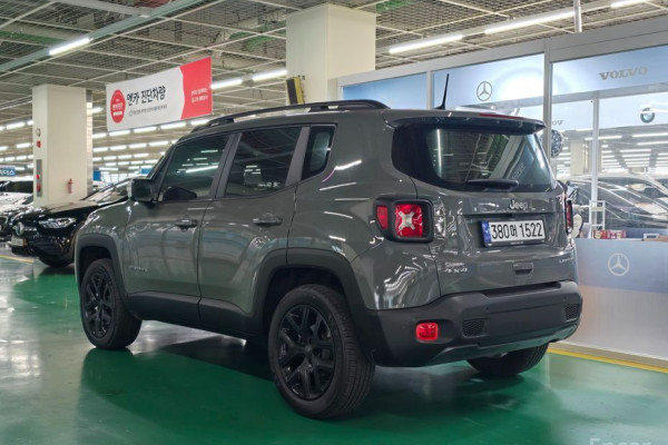 2022 Jeep Renegade с пробегом 7 089 км