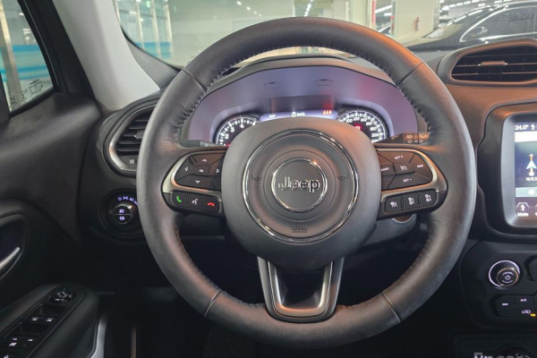 2022 Jeep Renegade с пробегом 7 089 км