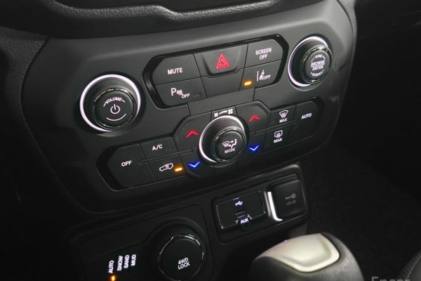 2022 Jeep Renegade с пробегом 7 089 км