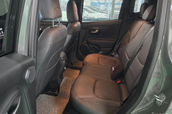 2022 Jeep Renegade с пробегом 7 089 км