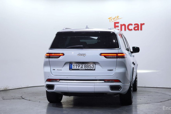 2022 Jeep Cherokee с пробегом 25 733 км