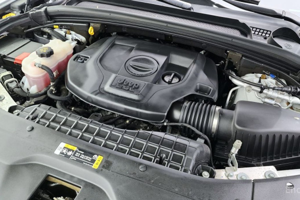 2022 Jeep Cherokee с пробегом 25 733 км