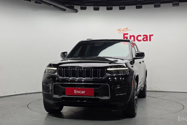 2022 Jeep Cherokee с пробегом 27 793 км