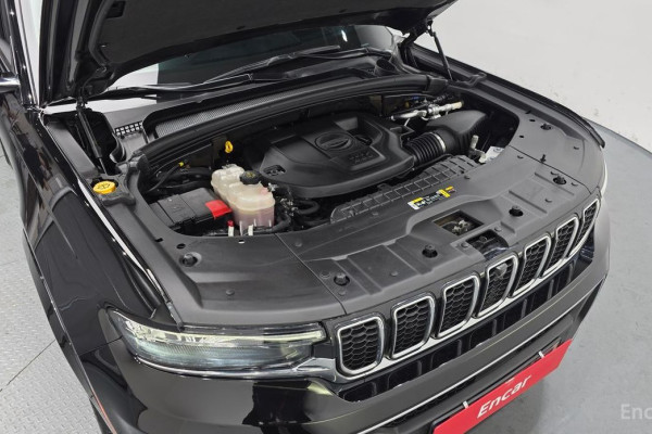 2022 Jeep Cherokee с пробегом 27 793 км