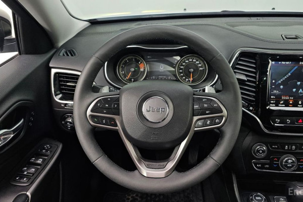 2022 Jeep Cherokee с пробегом 34 011 км