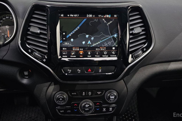 2022 Jeep Cherokee с пробегом 34 011 км