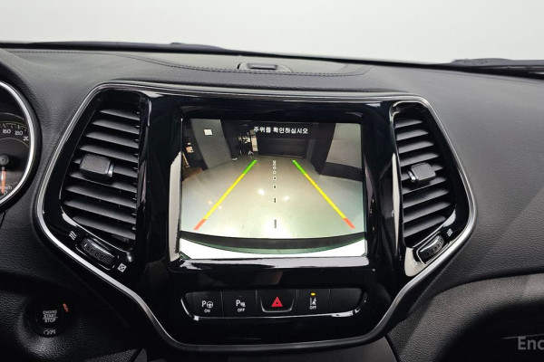 2022 Jeep Cherokee с пробегом 34 011 км