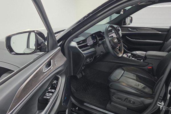 2022 Jeep Cherokee с пробегом 27 793 км