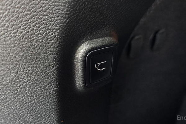 2022 Jeep Cherokee с пробегом 34 011 км