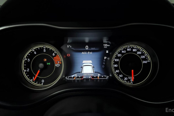 2022 Jeep Cherokee с пробегом 23 770 км