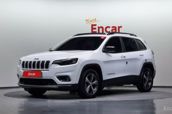 2022 Jeep Cherokee с пробегом 18 323 км