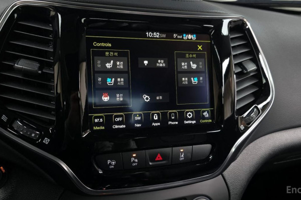 2022 Jeep Cherokee с пробегом 23 770 км