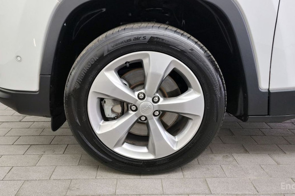 2022 Jeep Cherokee с пробегом 102 399 км