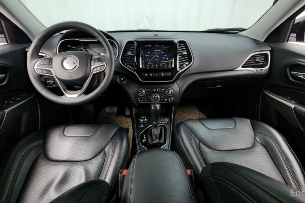 2022 Jeep Cherokee с пробегом 102 399 км