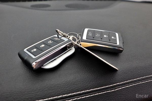 2023 Jeep Cherokee с пробегом 48 198 км