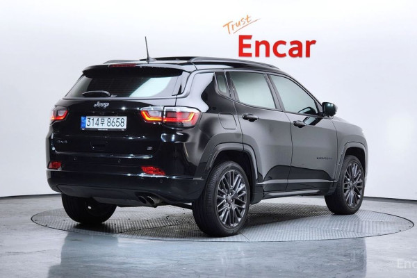 2022 Jeep Compass с пробегом 29 367 км