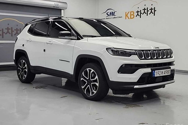 2022 Jeep Compass с пробегом 21 556 км