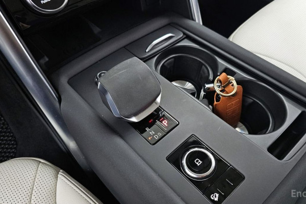 2023 Land Rover Discovery с пробегом 26 425 км