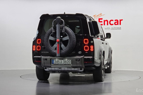 2023 Land Rover Defender с пробегом 33 675 км