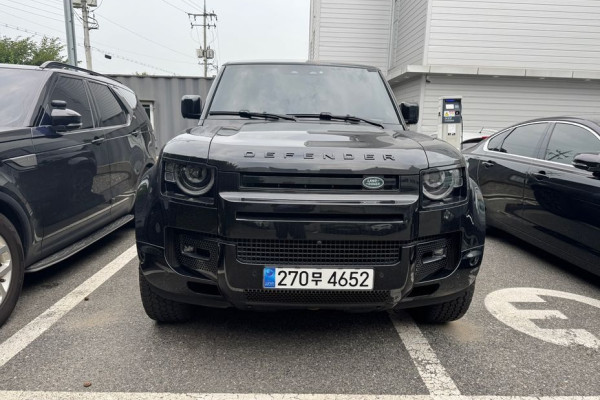 2023 Land Rover Defender с пробегом 28 000 км