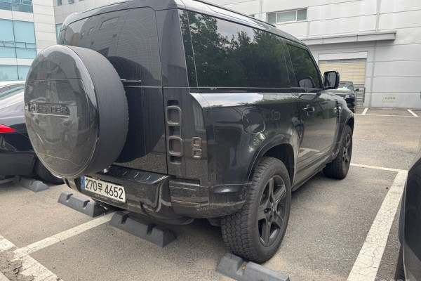 2023 Land Rover Defender с пробегом 28 000 км