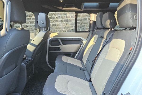 2022 Land Rover Defender с пробегом 39 300 км